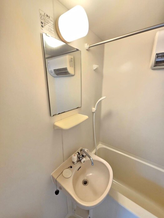 物件内観写真15　(洗面)