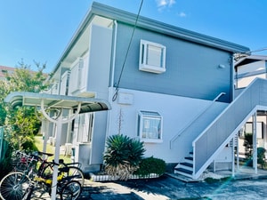 ラプラス鶴川外観写真