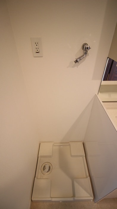 物件内観写真13　(洗濯機置場)