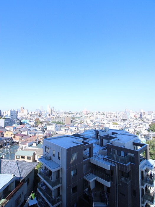 物件内観写真16　(室内からの展望)