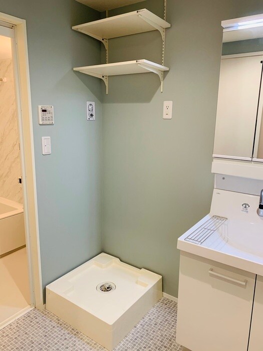 物件内観写真20　(洗濯機置場)