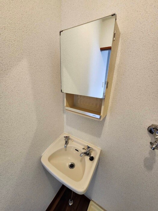 物件内観写真12　(洗面)
