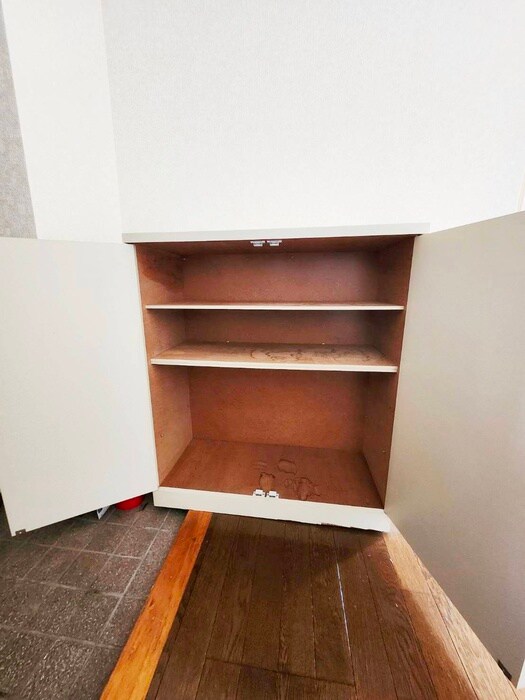 物件内観写真15　(靴箱)