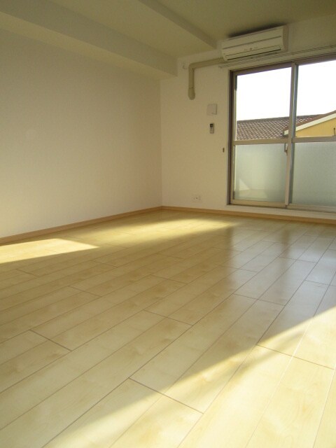 物件内観写真14　(居室)