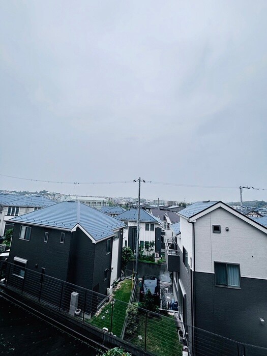 物件内観写真19　(室内からの展望)