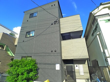 LACRAS舎人外観写真