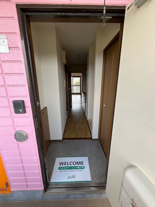 物件内観写真21　(玄関)