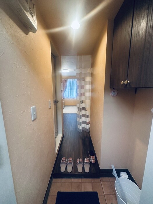 物件内観写真16　(玄関)