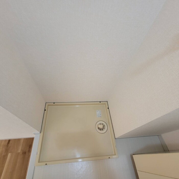 物件内観写真17　(洗濯機置場)