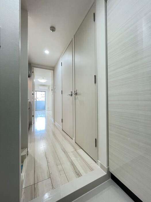 物件内観写真18　(廊下)