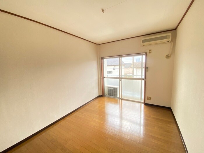 物件内観写真7　(居室)