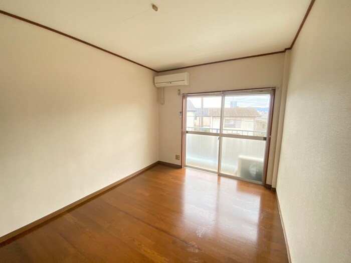 物件内観写真7　(居室)