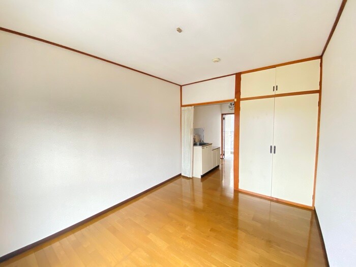 物件内観写真9　(居室)