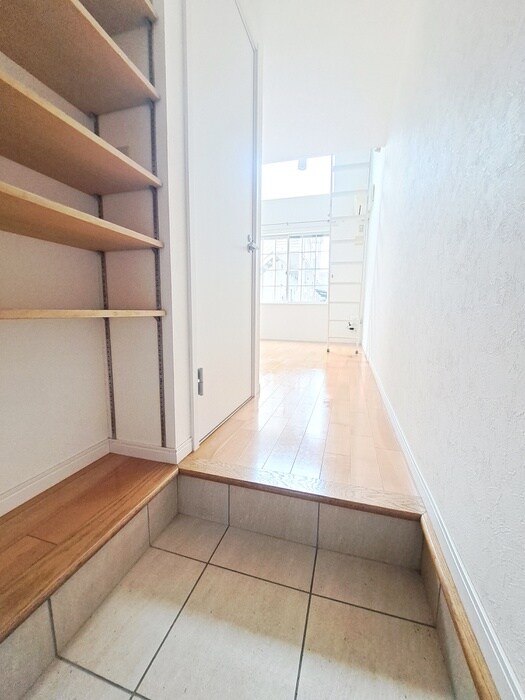 物件内観写真21　(玄関)