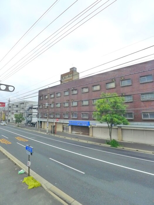 物件内観写真17　(室内からの展望)