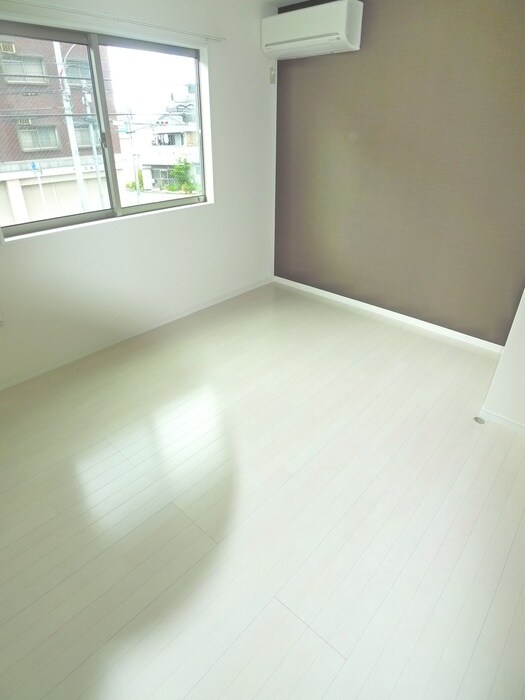 物件内観写真19　(居室)