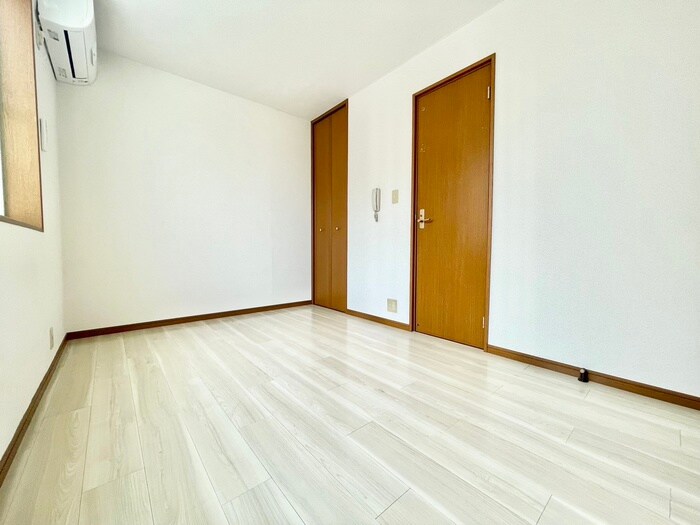 物件内観写真9　(居室)