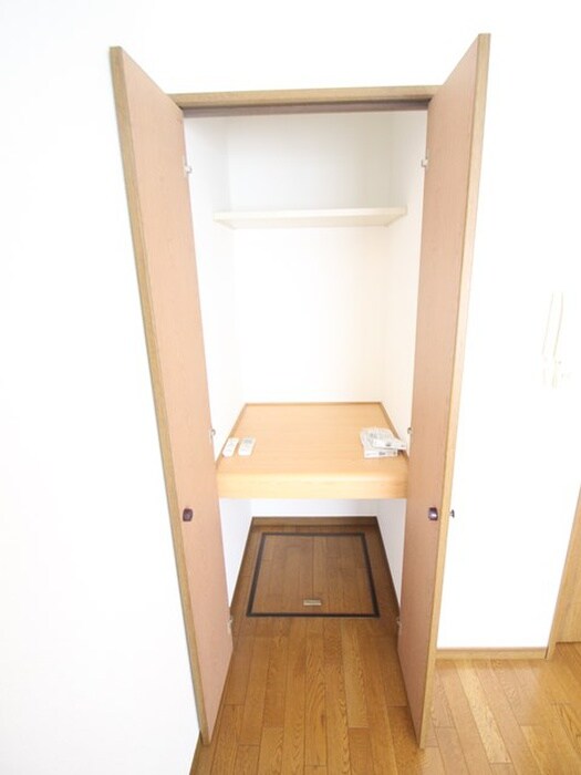 物件内観写真10　(収納)