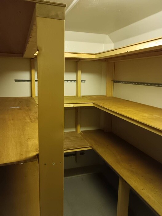 物件内観写真13　(収納)