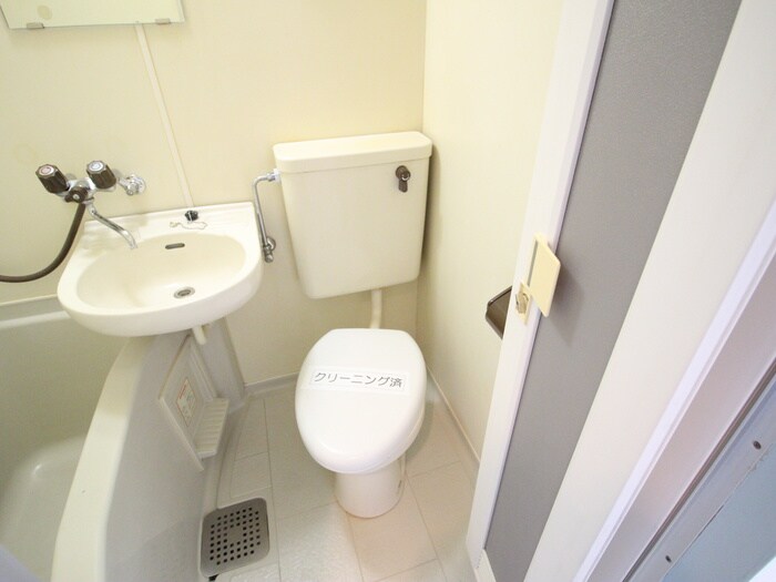 物件内観写真15　(トイレ)