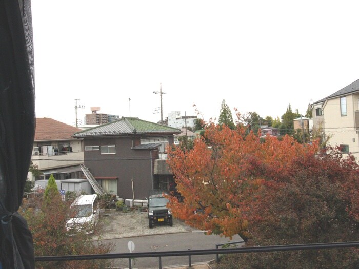 物件内観写真21　(室内からの展望)