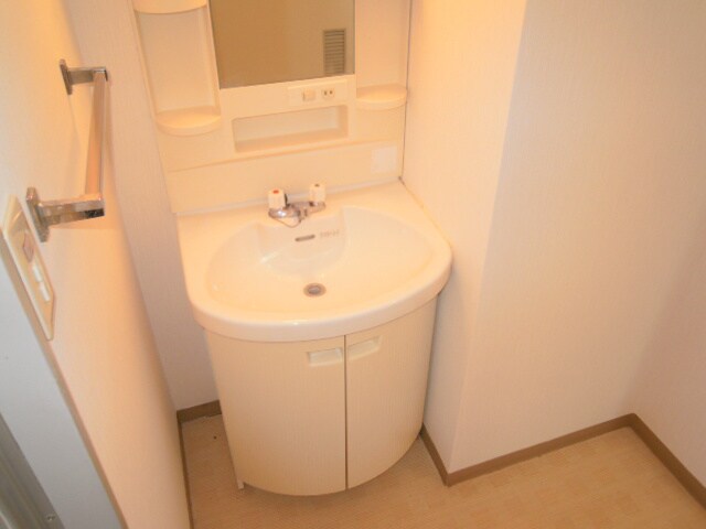 物件内観写真9　(洗面)