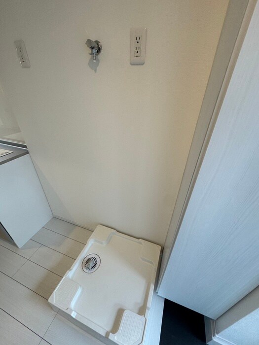 物件内観写真18　(洗濯機置場)