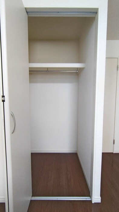 物件内観写真11　(収納)