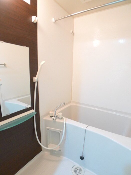 リブリ・ＪＯＹＭＡＫＵＨＡＲＩのバス