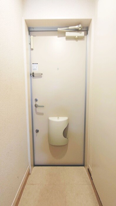 物件内観写真19　(玄関)