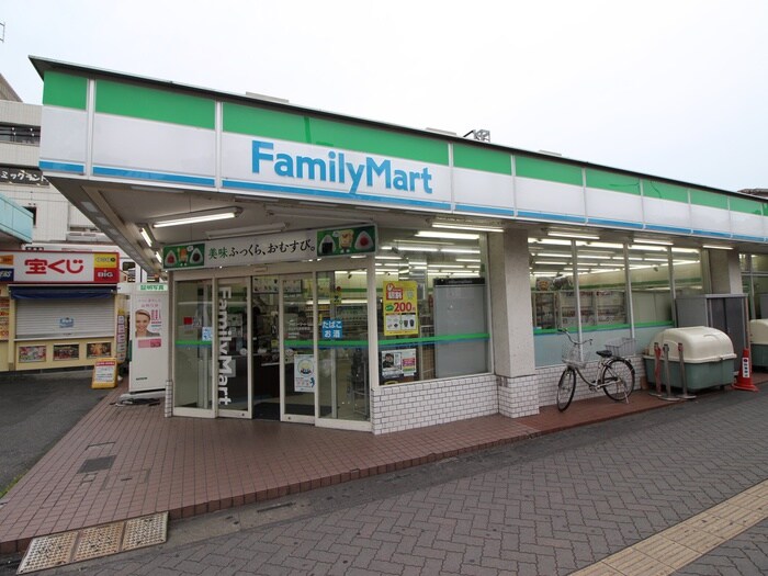 ファミリーマート