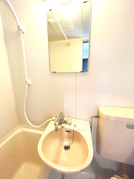 物件内観写真12　(洗面)