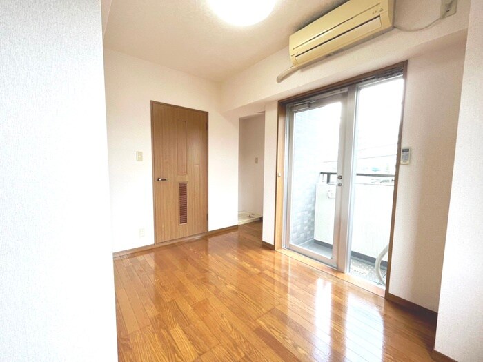 物件内観写真18　(居室)