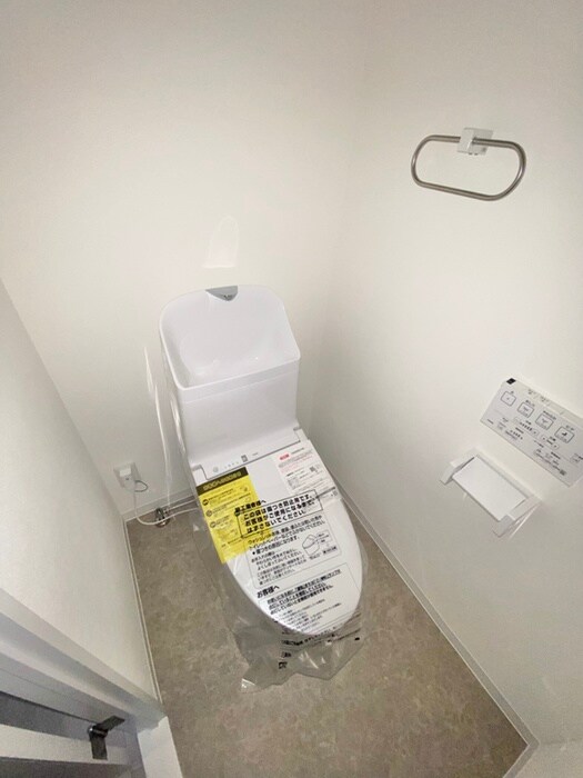 物件内観写真14　(トイレ)