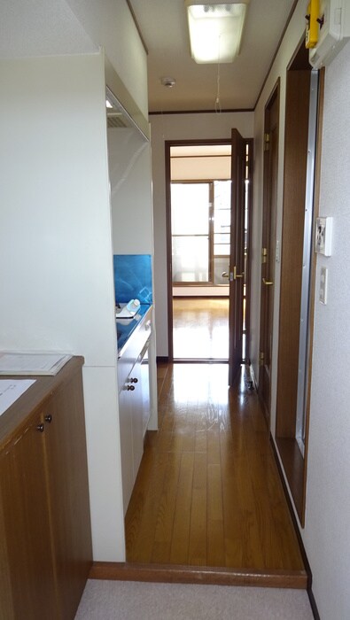 物件内観写真7　(廊下)