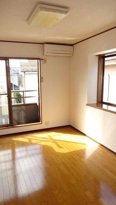 物件内観写真10　(居室)