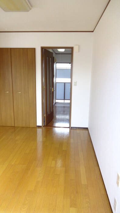 物件内観写真11　(居室)