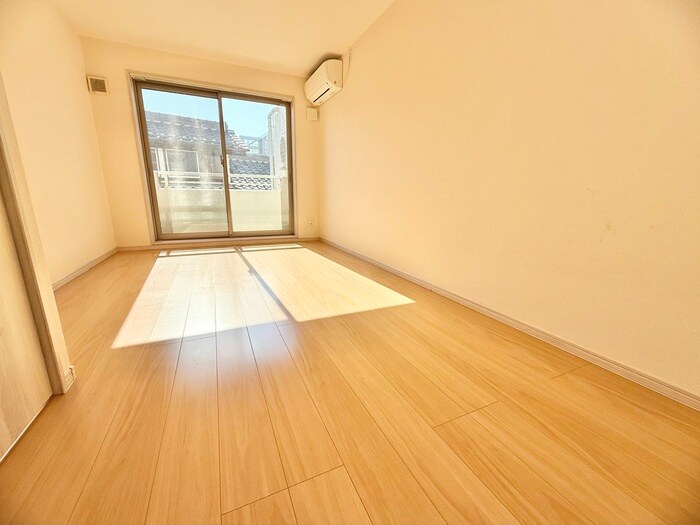 物件内観写真10　(居室)