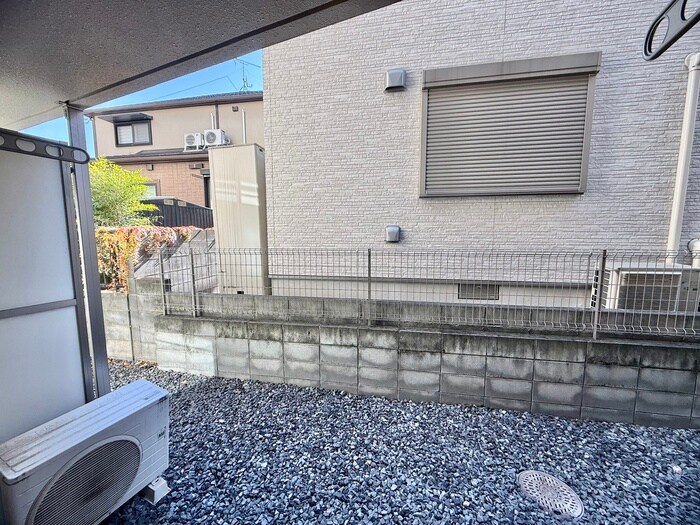 物件内観写真17　(室内からの展望)