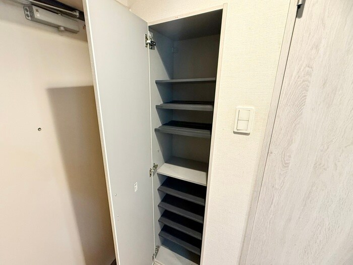 物件内観写真19　(靴箱)