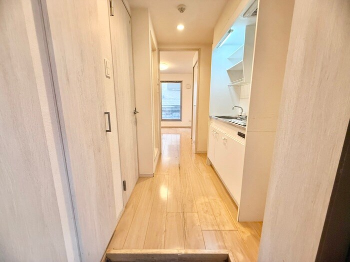 物件内観写真20　(廊下)