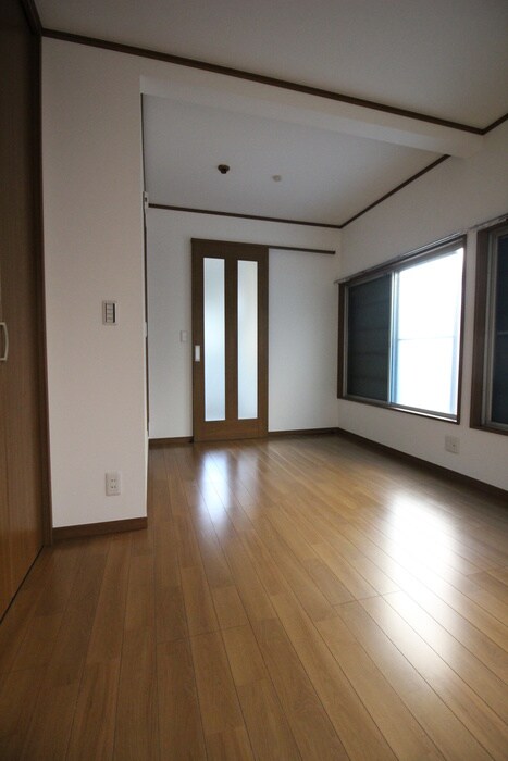 物件内観写真9　(居室)