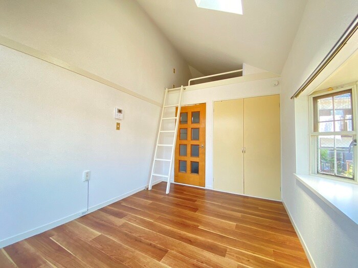 物件内観写真8　(居室)