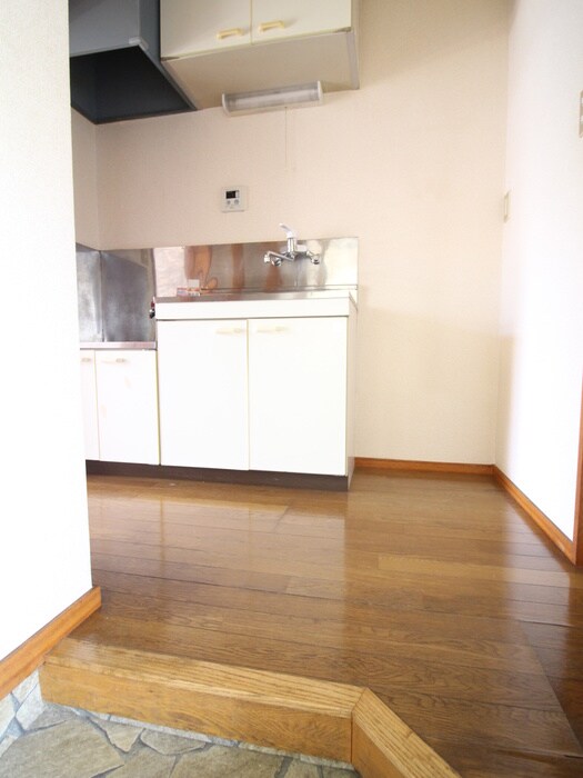 物件内観写真10　(玄関)