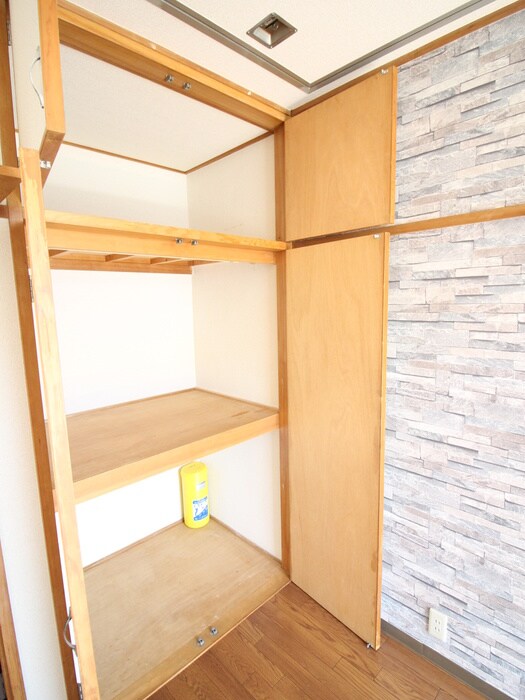 物件内観写真14　(収納)
