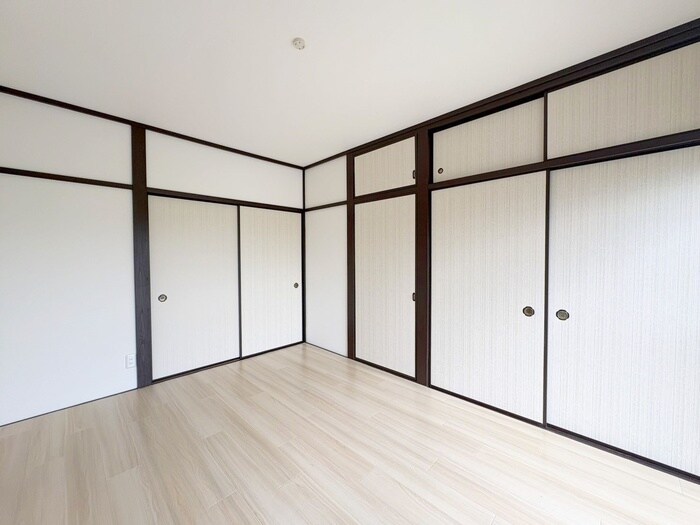 物件内観写真8　(居室)