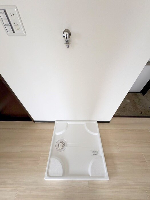 物件内観写真16　(洗濯機置場)