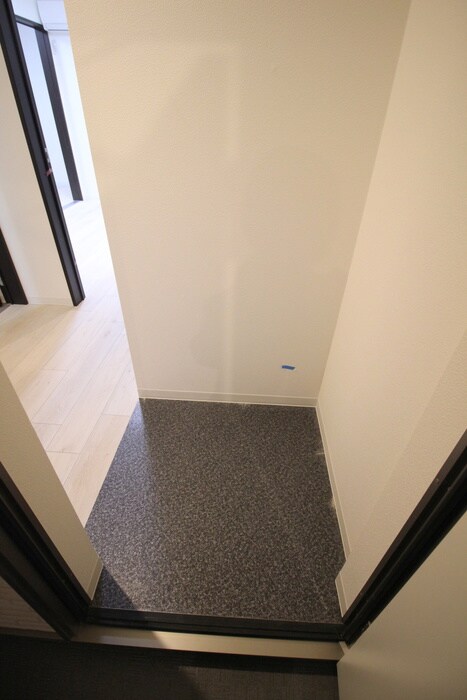 物件内観写真7　(玄関)