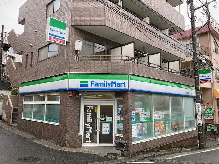 ファミリーマート宮崎台駅前店