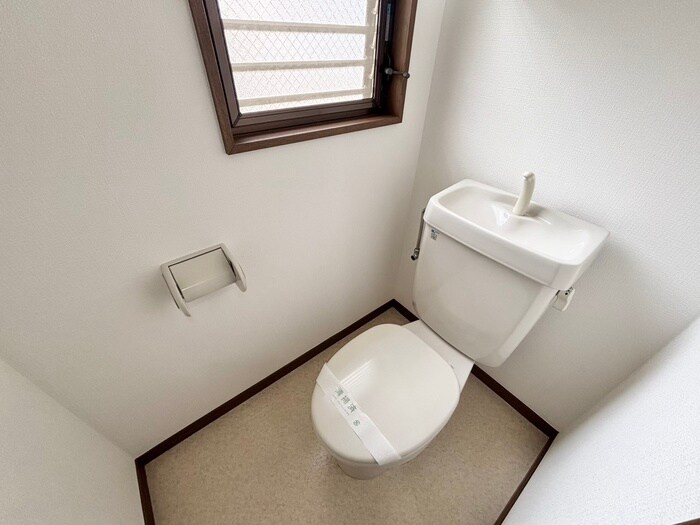 物件内観写真11　(トイレ)